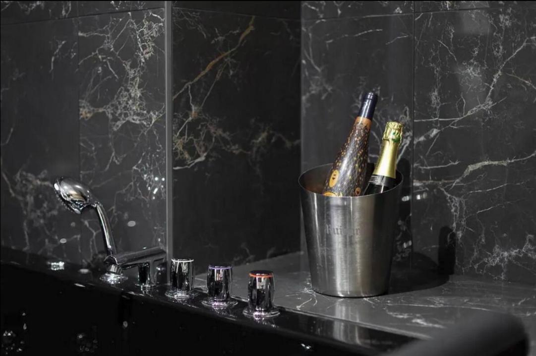 Magnifique Avec Sauna Et Jacuzzi Appartamento